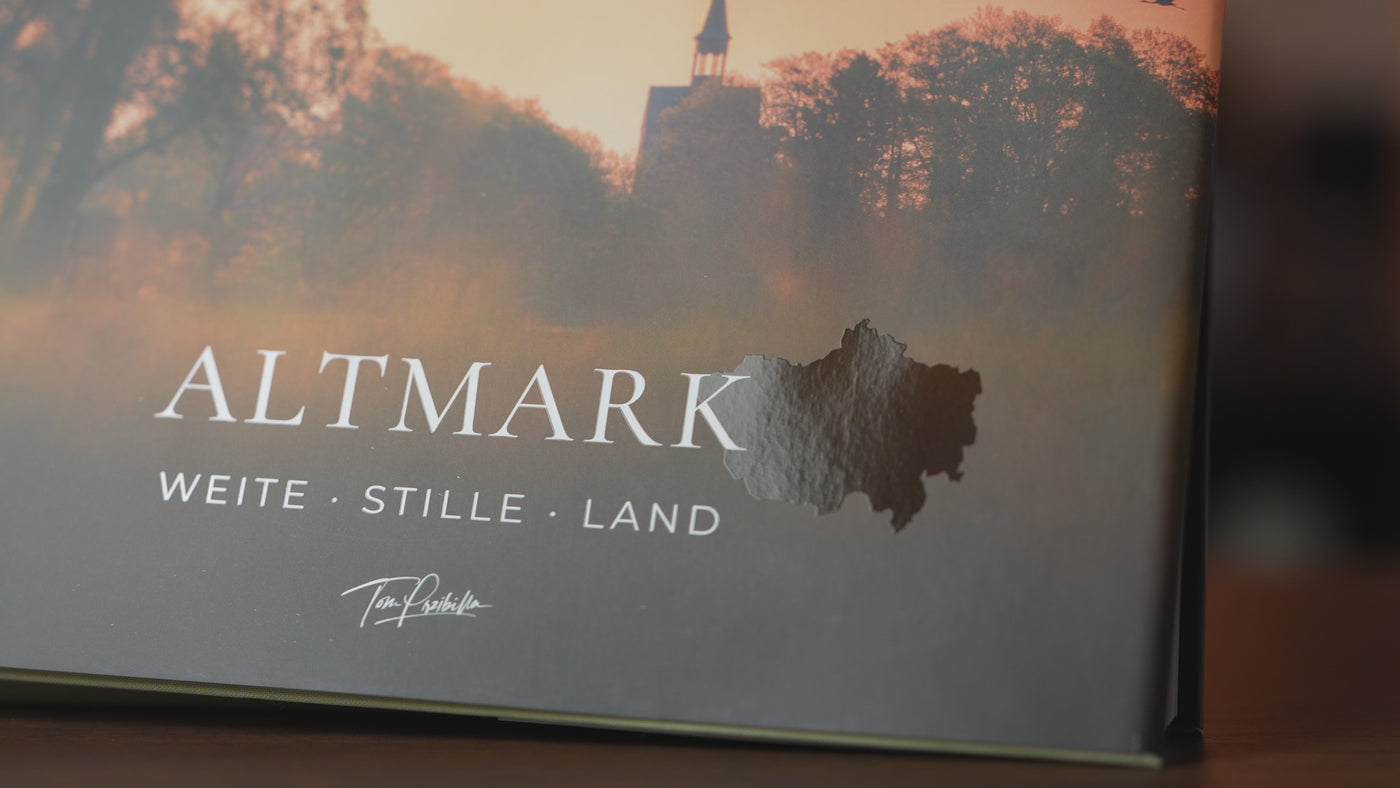 Produktvideo des echten ALTMARK Bildbands: Schutzumschlag, Leineneinband und ausgewählte Innenseiten.